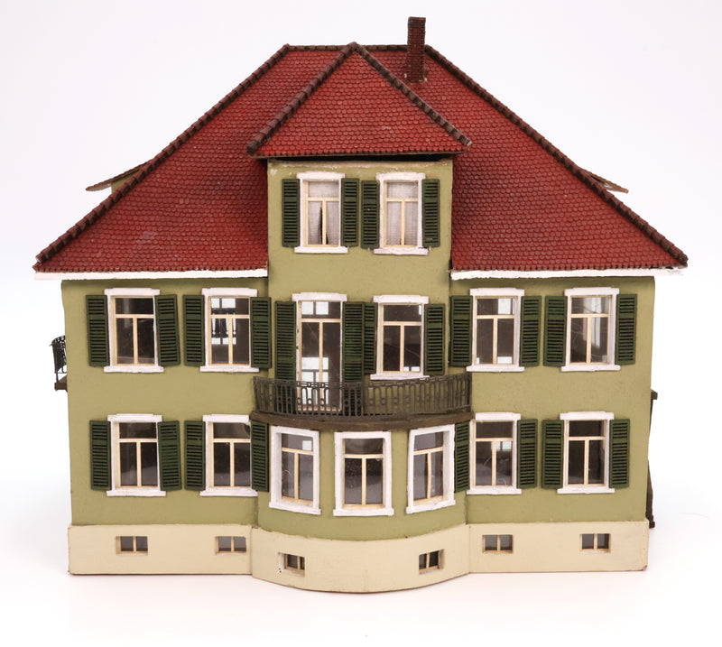 MBZ 10117 Villa Hummel