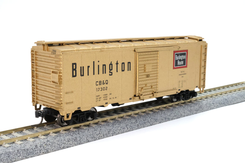 Athearn HO 40-foot Box Car Chicago, Burlington and Quincy #17302
