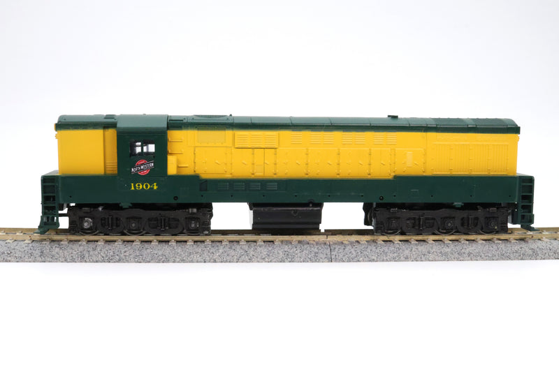 Athearn HO Scale Trainmaster Diesel (Powered) Locomotive Chicago and North Western #1904