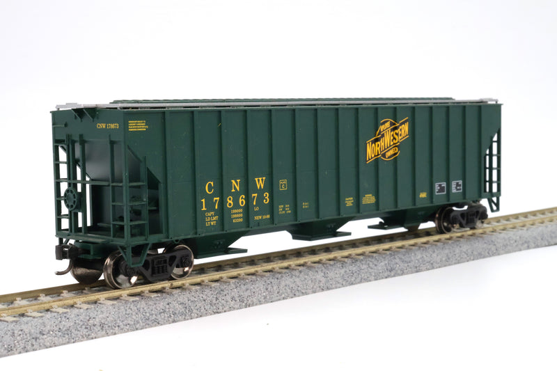 Athearn HO Scale 54’ FMC Covered Hopper Chicago and North Western #178673